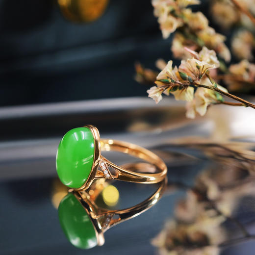 18K玫瑰金和田玉（碧玉）镶钻戒指-- / 蛋面 10*14 mm / 苹果绿（戒圈请备注留言） 商品图0