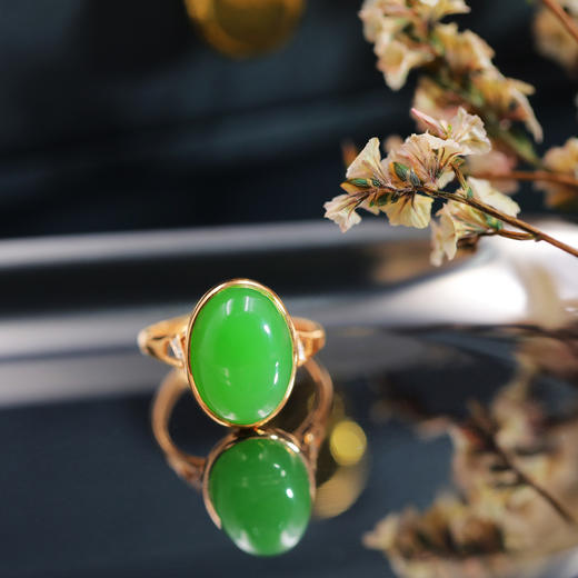 18K玫瑰金和田玉（碧玉）镶钻戒指-- / 蛋面 10*14 mm / 苹果绿（戒圈请备注留言） 商品图2