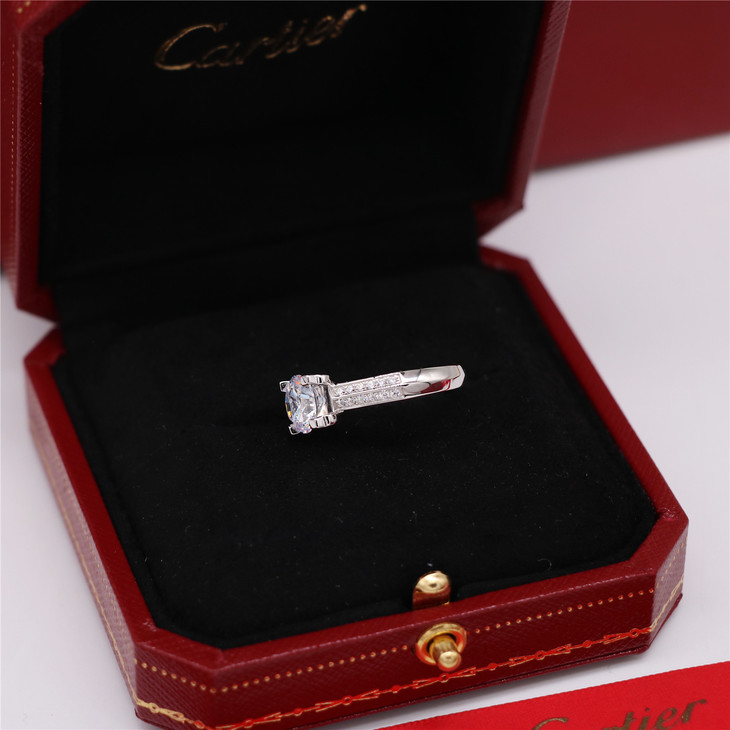 编码caj58168,卡地亚牛角2克拉钻戒