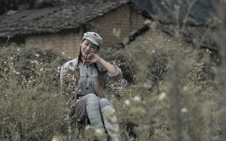 策划:云山虎影 知识女青年 胸怀理想 受军委指派 投奔红军闹革命 追赶