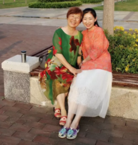 #绽放话题#爱在平凡中闪光