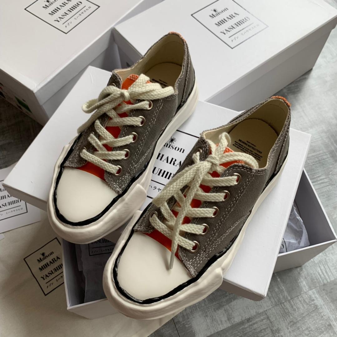日本潮牌情侣款帆布鞋 - 潮蕾外贸