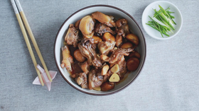 孕早期食谱 | 孕早期吃什么补充叶酸，试试这道板栗烧鸡，美味又营养