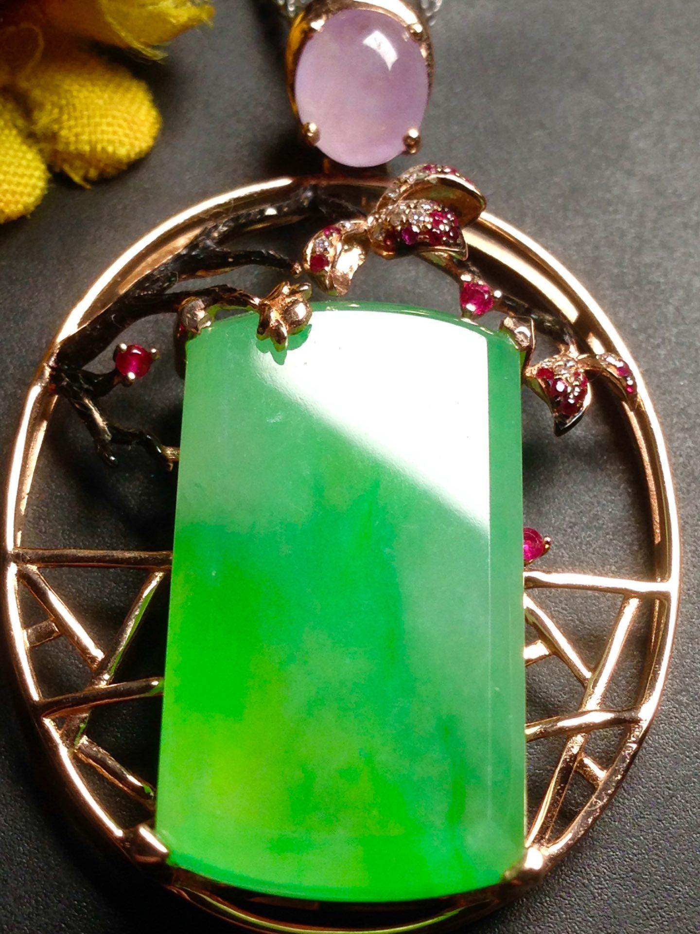 17 平安无事牌冰阳绿 玉质细腻冰透冰绿完美无瑕18k金奢华钻石镶嵌