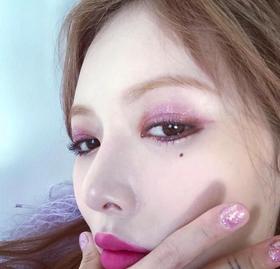 蒹葭盘眼影教程∣泫雅紫了解一下吗？