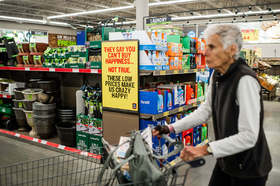 CNN“廉价高效的杂货连锁店如何颠覆美国超市”新闻导读及Alevel经济考点讲解