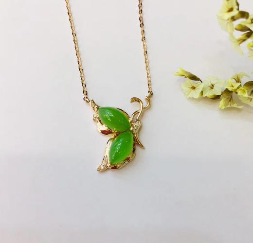 18K玫瑰金和田玉（碧玉）镶钻项链—翩翩蝶舞 苹果绿/马眼5*9mm/链长40+2cm 商品图2