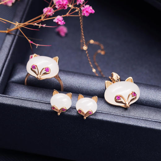 18k玫瑰金和田玉（白玉）镶钻吊坠-金狐系列 商品图2