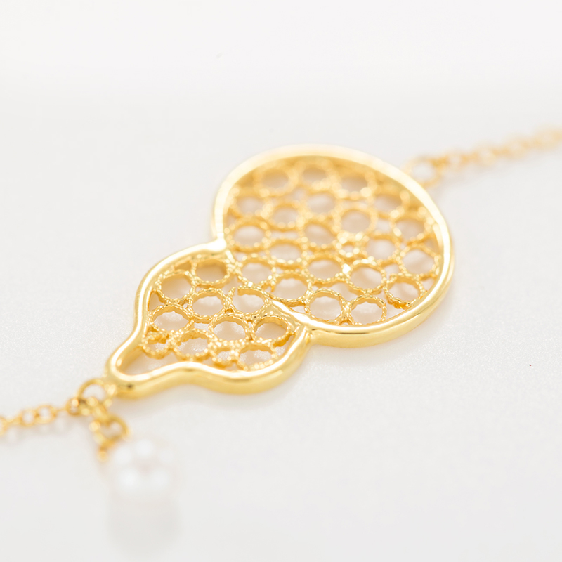 伟德bv1946官网-新春见闻）千年银花丝“织就”马年新春礼