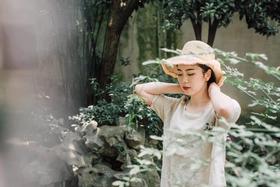 大白小青苏州园林游