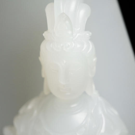 和田玉（羊脂玉–无结构）摆件--观音 265g （王平） 商品图1
