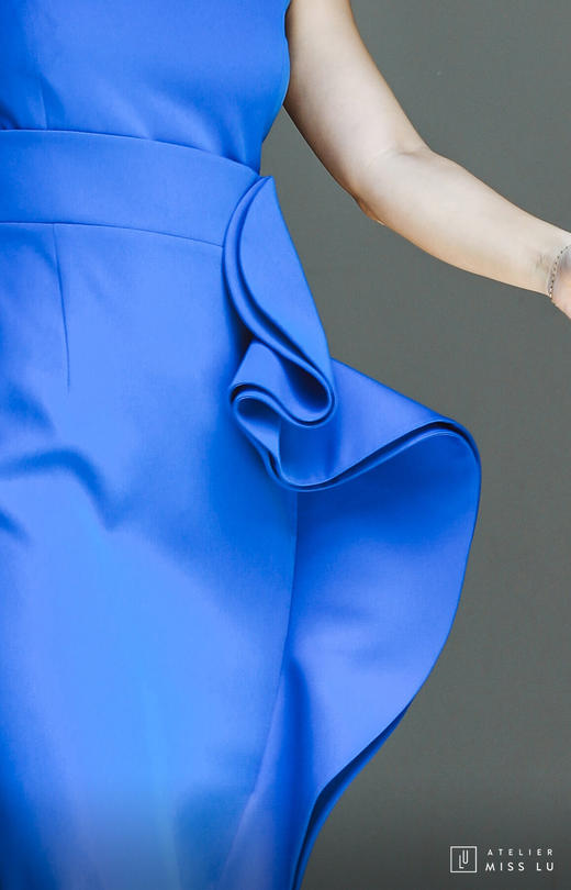 AtelierMissLu / Dora-皇家蓝褶皱装饰连身裙 商品图2