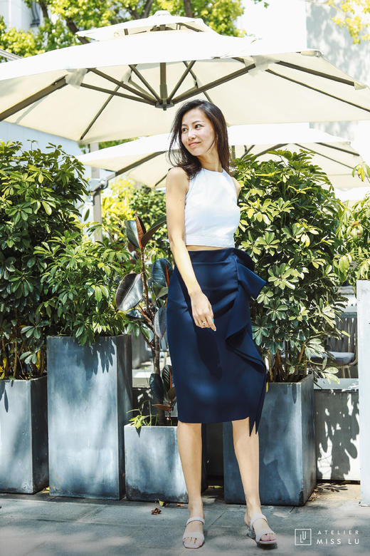 AtelierMissLu / Maureen-藏青褶皱装饰半身裙 商品图4