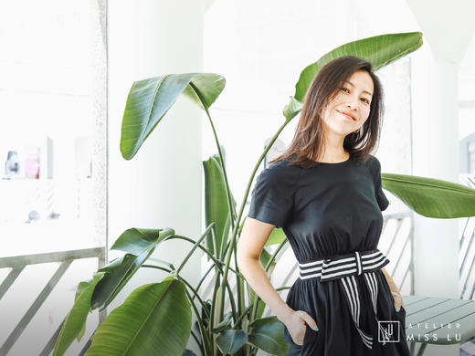 AtelierMissLu / Gill-黑色蝴蝶结收腰连身裙 商品图2