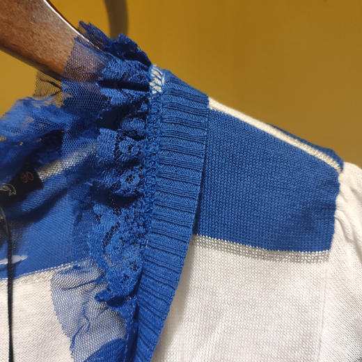 韩版 蓝白条纹 女士针织开衫 商品图1