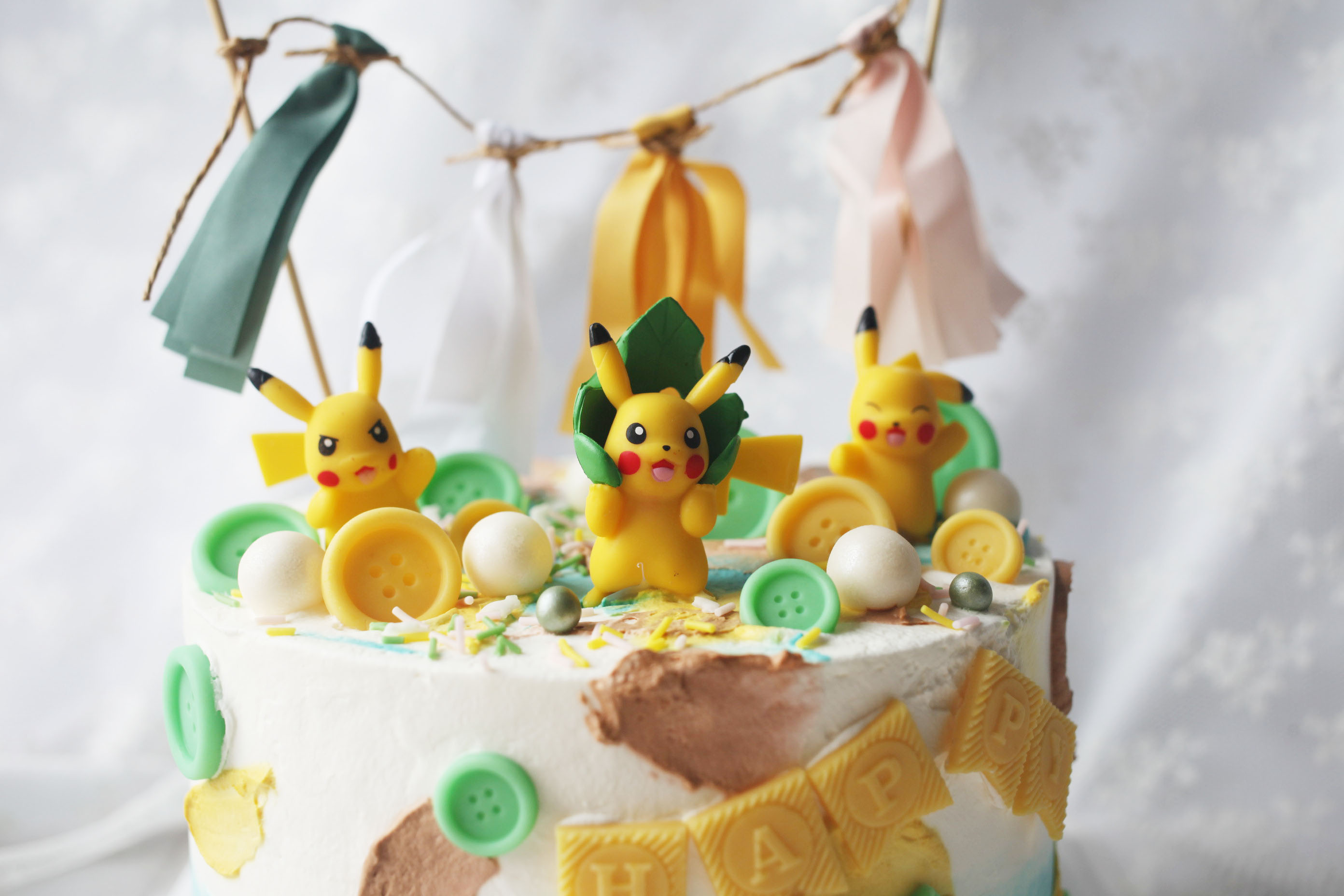 场景主题蛋糕系列|皮卡丘主题，如图款式，新鲜水果，动物性淡奶油~