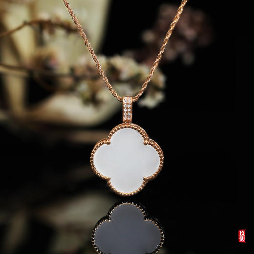 18k玫瑰金和田玉（白玉）镶钻吊坠--四叶草 16*16mm 商品图0