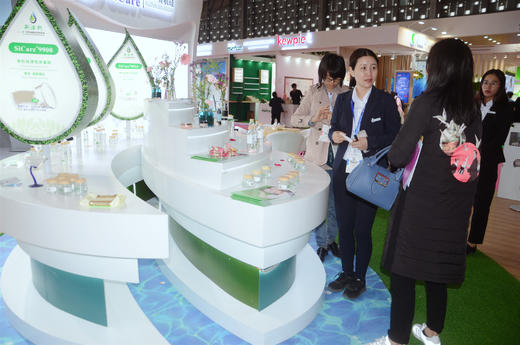 【展会留影】2018斯洛柯 SiCare 与客户精彩瞬间留影 商品图0