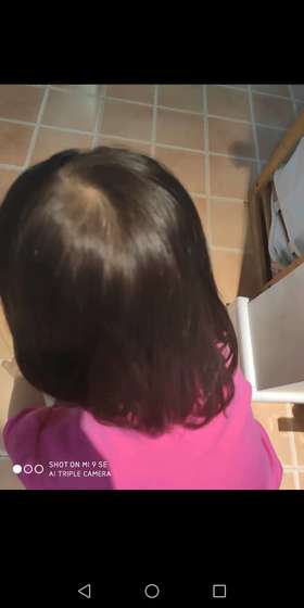 换成芳研社的生姜雪松洗发水，头发柔顺多了