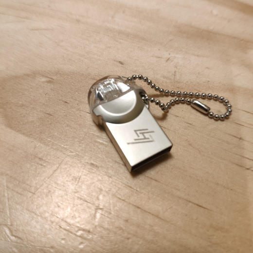 16GB 明星定制款U盘 鹿晗LH7/周冬雨签名 双头接口/安卓PC通用 商品图0