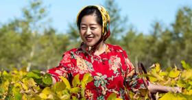 飒爽的制服下也有颗温暖的心