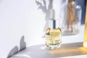 清爽过夏日，控油祛痘新搭配！