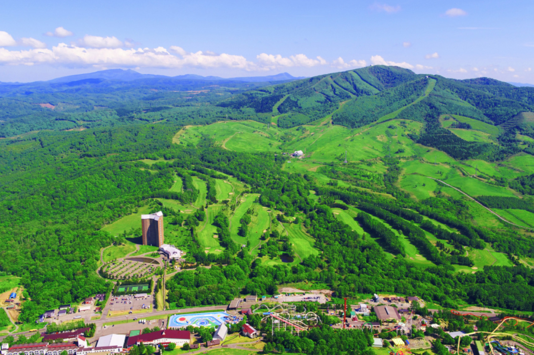 球场介绍札幌市位于北海道石狩平原西南部,是日本人口过百万的城市中