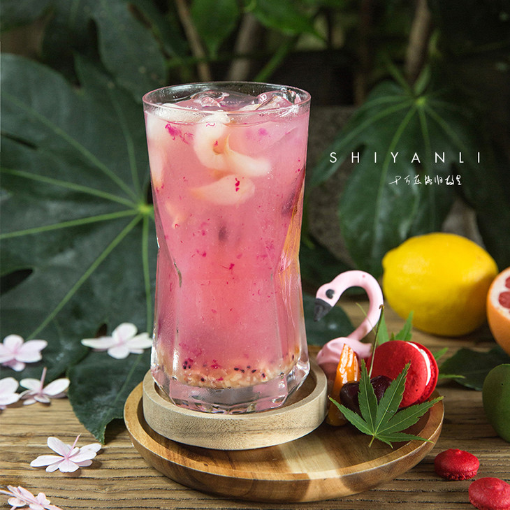 青梅苏麻 酒酿桃桃  酒酿荔枝满杯红柚