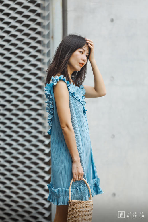 AtelierMissLu / Jana-云雾蓝V领褶皱装饰连身裙 商品图5