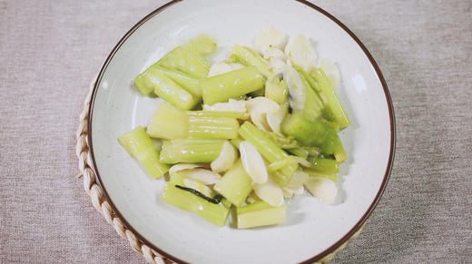 孕中期食谱 |  孕期便秘吃什么好？试试西芹百合，口感细腻清甜，家常菜必备 商品图0