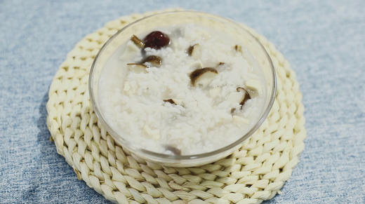 孕中期食谱 | 怀孕后吃什么早餐好？试试香菇红枣粥，美味又营养 商品图0