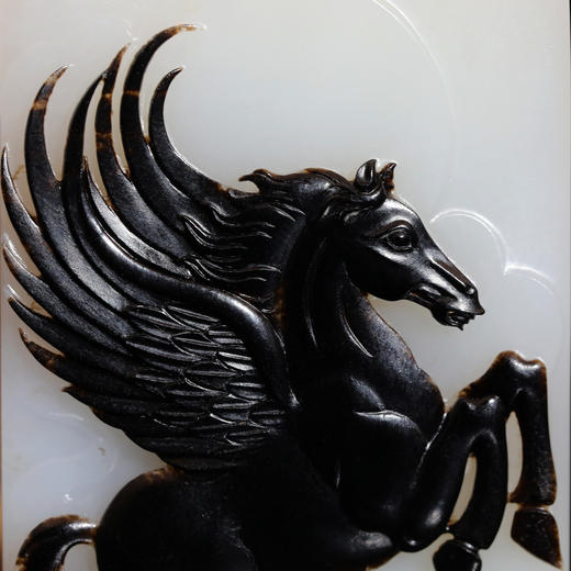 和田玉（羊脂玉）黑皮俄籽挂件--黑马玉牌 65g 商品图1