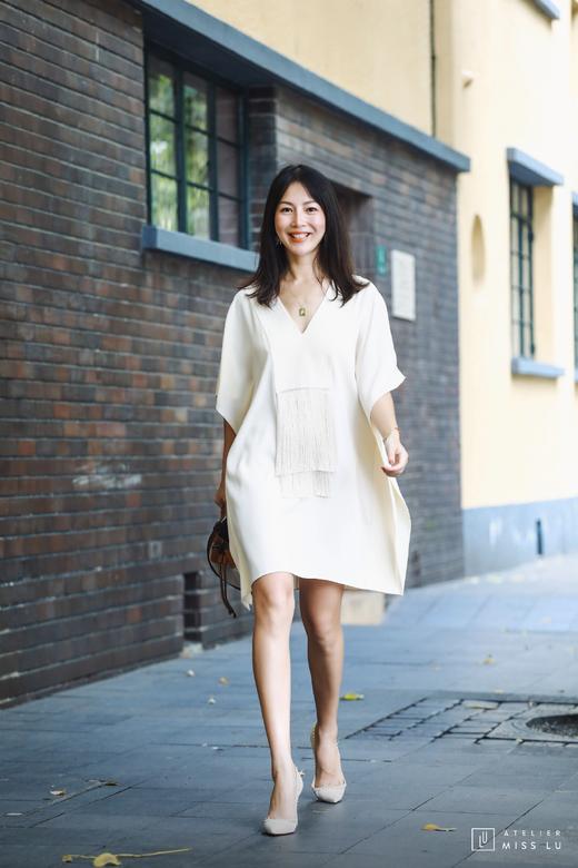 AtelierMissLu / Celia-珍珠白蝙蝠袖V领连身裙 商品图2