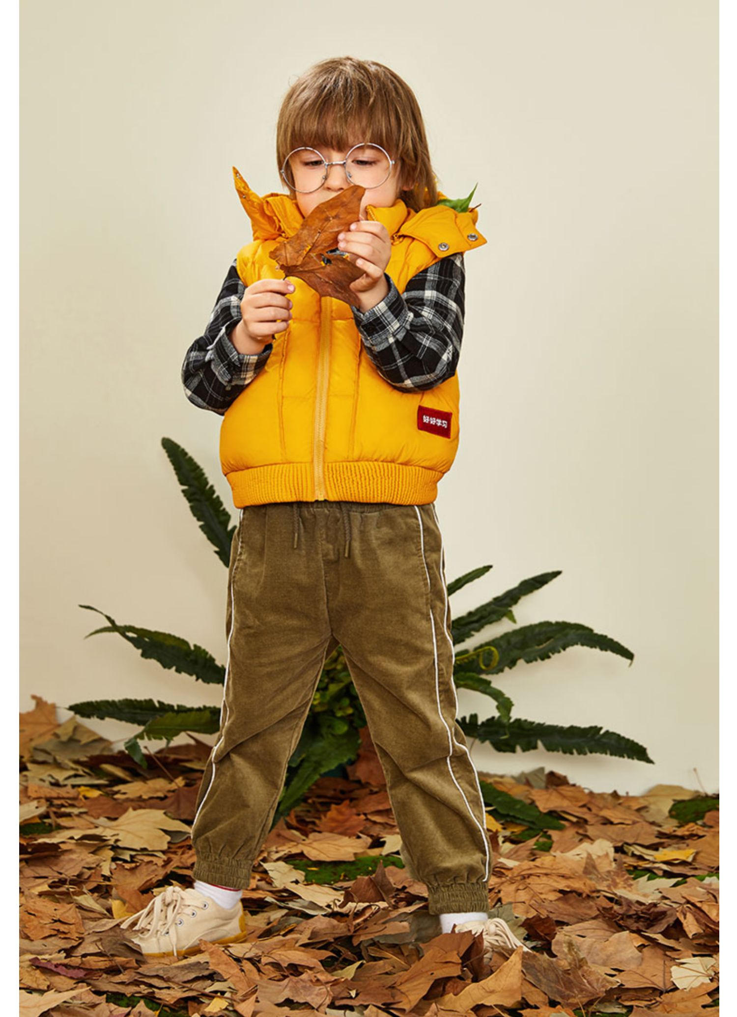 minipeace太平鸟童装 男童女童秋冬羽绒马甲儿童刺绣贴布外套上衣