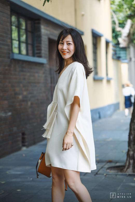 AtelierMissLu / Celia-珍珠白蝙蝠袖V领连身裙 商品图6