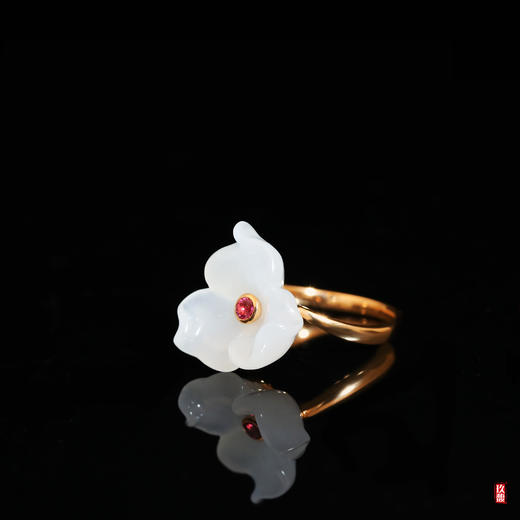 18k玫瑰金和田玉（白玉）镶钻戒指--三生三世（戒指圈口请备注留言） 商品图0