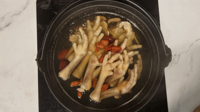 大暑后才热透，巧用铸铁锅，膳食养生润一夏！