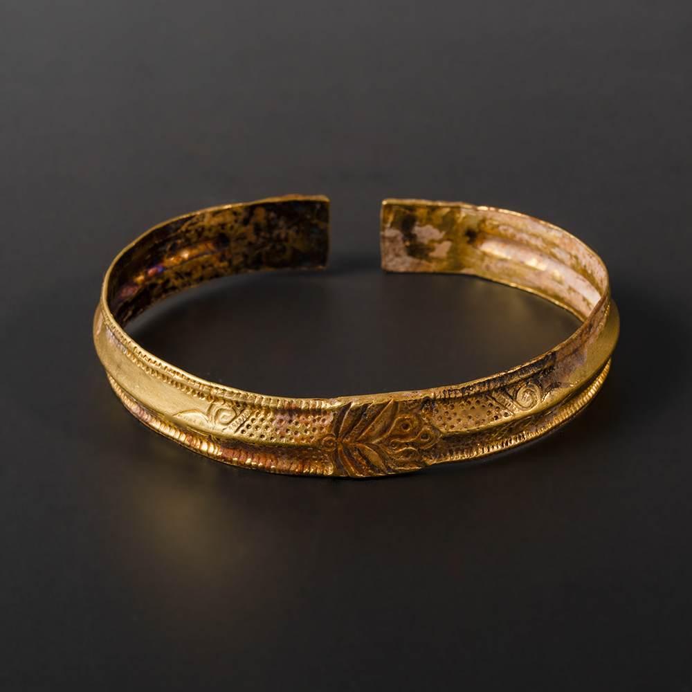 古代中亚双兽面金手镯