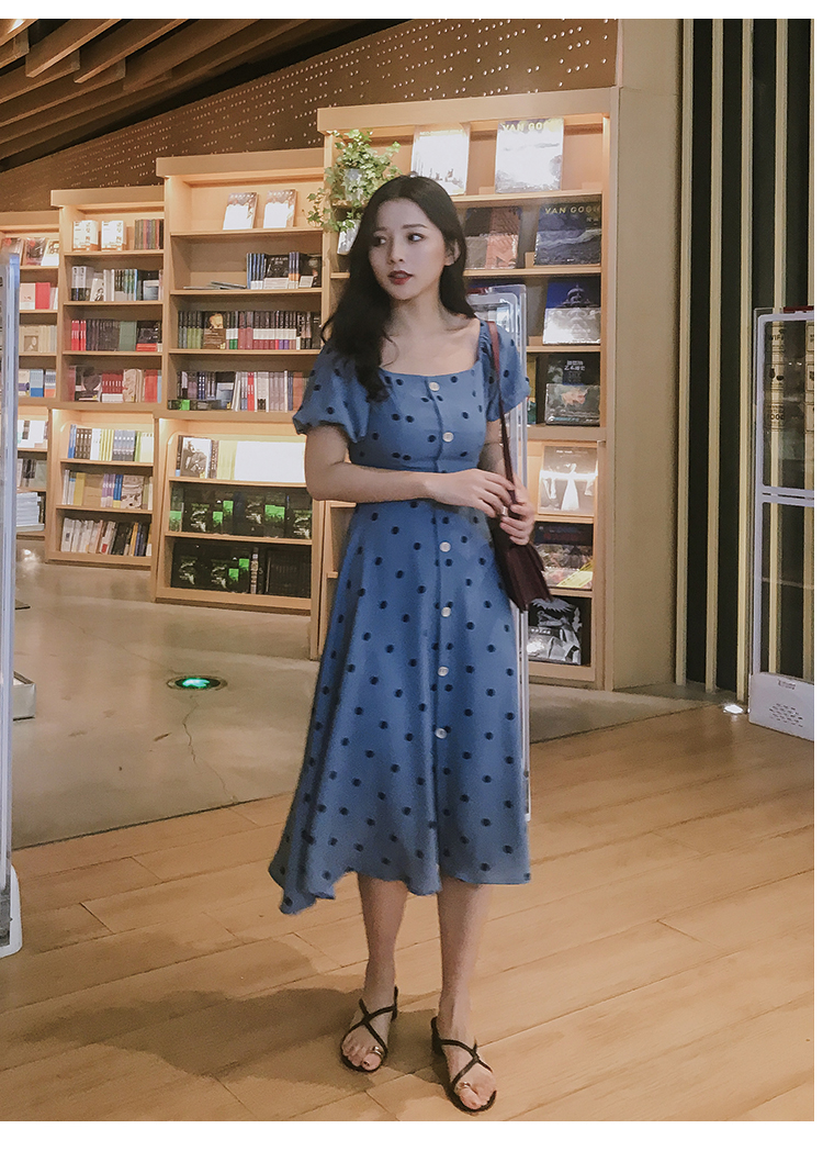 LW84法式复古 方领泡泡袖连衣裙，小清新小众长裙仙女裙