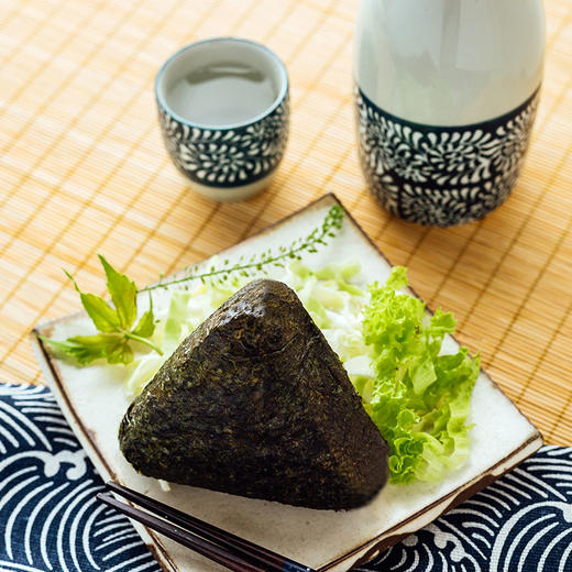 cp正大食品 金枪鱼辣白菜脆香饭团 100g