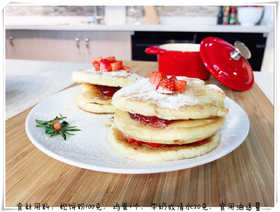 夏雪甜品|草莓雪顶华夫饼(平底锅简易版)
