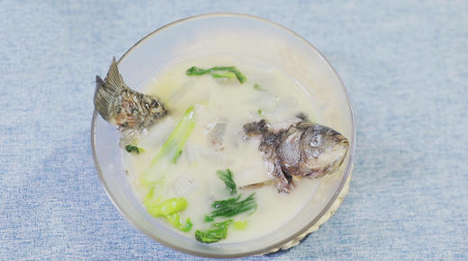 孕中期食谱 | 孕妇水肿吃什么好？试试青菜冬瓜鲫鱼汤，利尿又消肿！ 商品图0