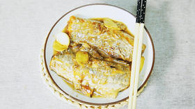 孕早期食谱 | 孕妇补蛋白质吃什么好？试试红烧带鱼，满满优质蛋白哦~