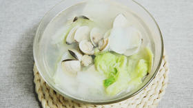 孕晚期食谱 | 怀孕后，孕妇喝什么汤好？试试蛤蜊白菜汤，鲜甜可口