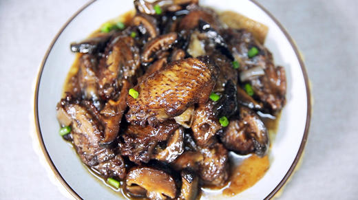 哺乳期食谱 | 坐月子吃什么好？试试冬菇鸡翅，补充能量，身材才能恢复快 商品图0