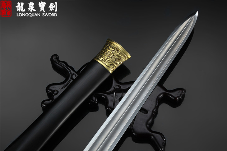 纯钧汉剑未开刃