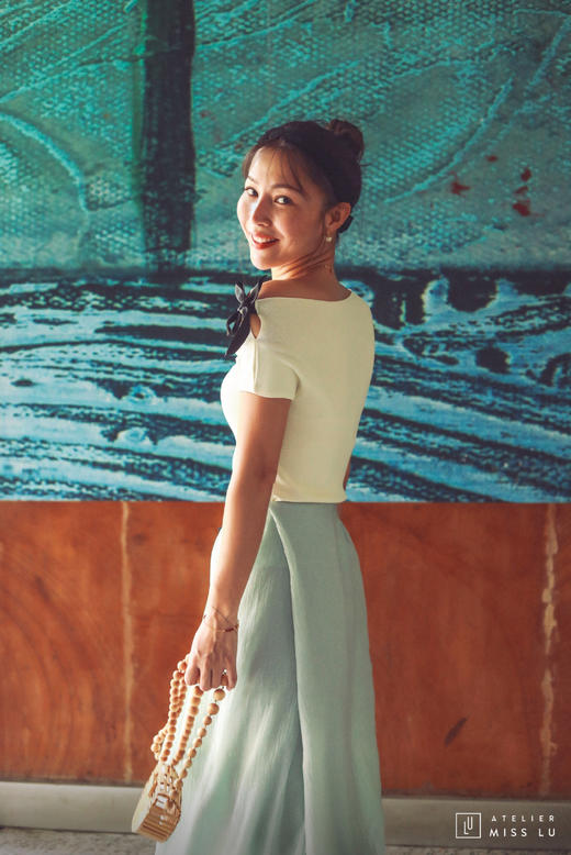 AtelierMissLu / Janel-白色一字斜肩针织上衣 商品图6