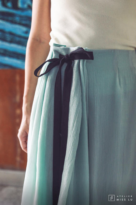 AtelierMissLu / Janel-白色一字斜肩针织上衣 商品图8