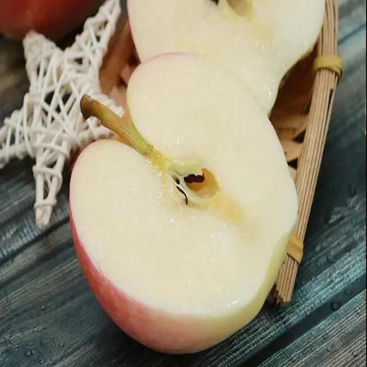 陕西富平花冠红苹果水果5斤包邮,现摘现发 脆甜多汁 皮薄口感好