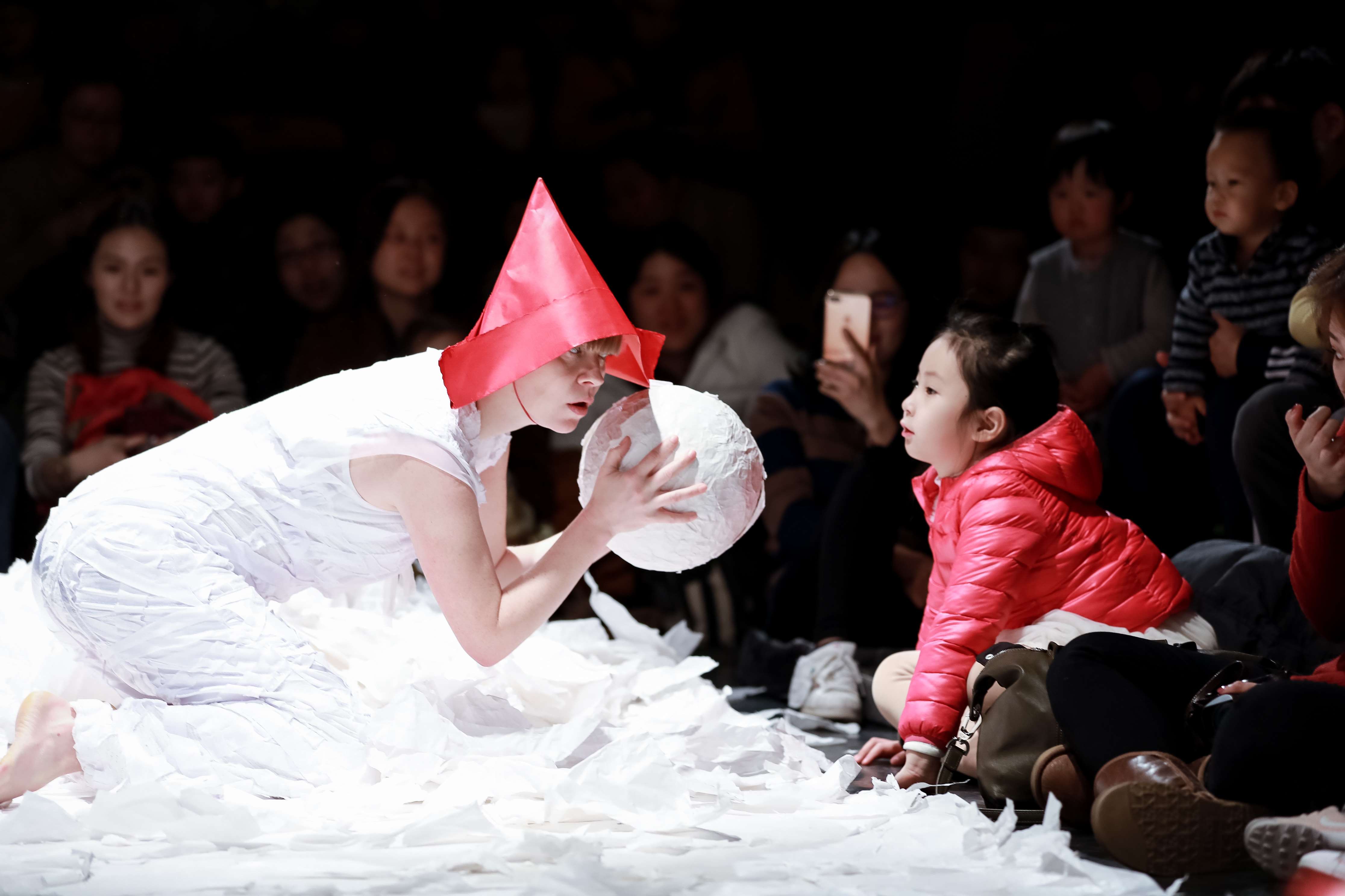 04~10.07】儿童创意互动形体剧《纸先生萨蒂》门票上海可当代艺术中心